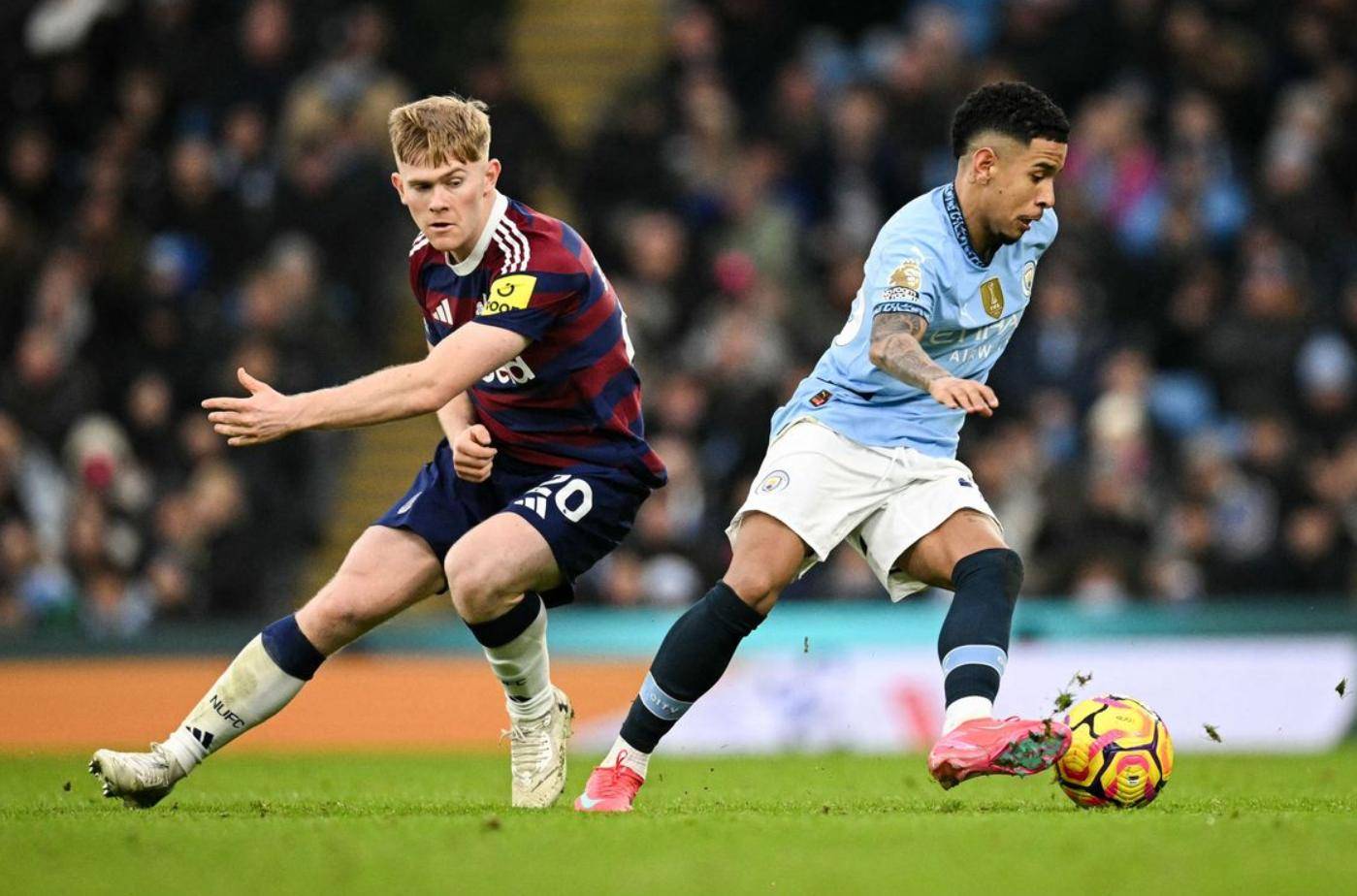 关于曼城横扫西班牙，阿奎罗完成帽子戏法的信息