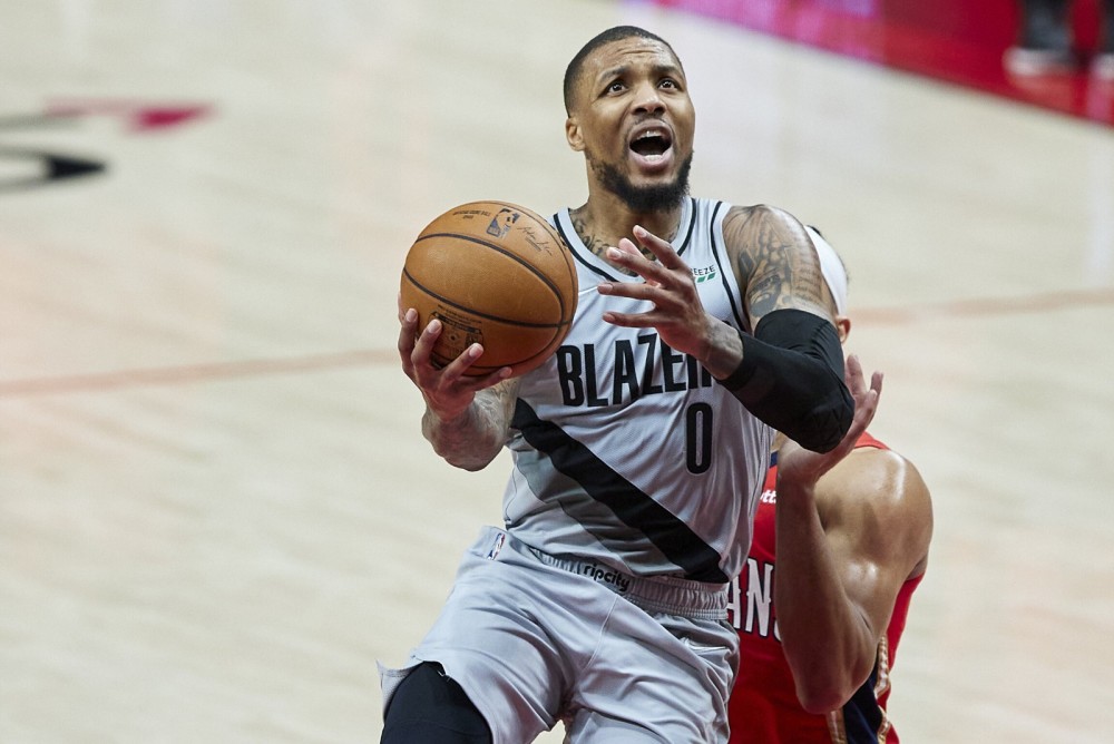 菲律宾男篮绝杀鹈鹕,利拉德三分雨点燃全场 菲律宾男篮绝杀鹈鹕,利拉德三分雨点燃全场