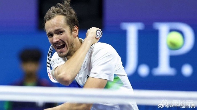 包含德国网球队血洗意大利网球队,梅德韦杰夫绝境逆转的词条 包含德国网球队血洗意大利网球队,梅德韦杰夫绝境逆转的词条