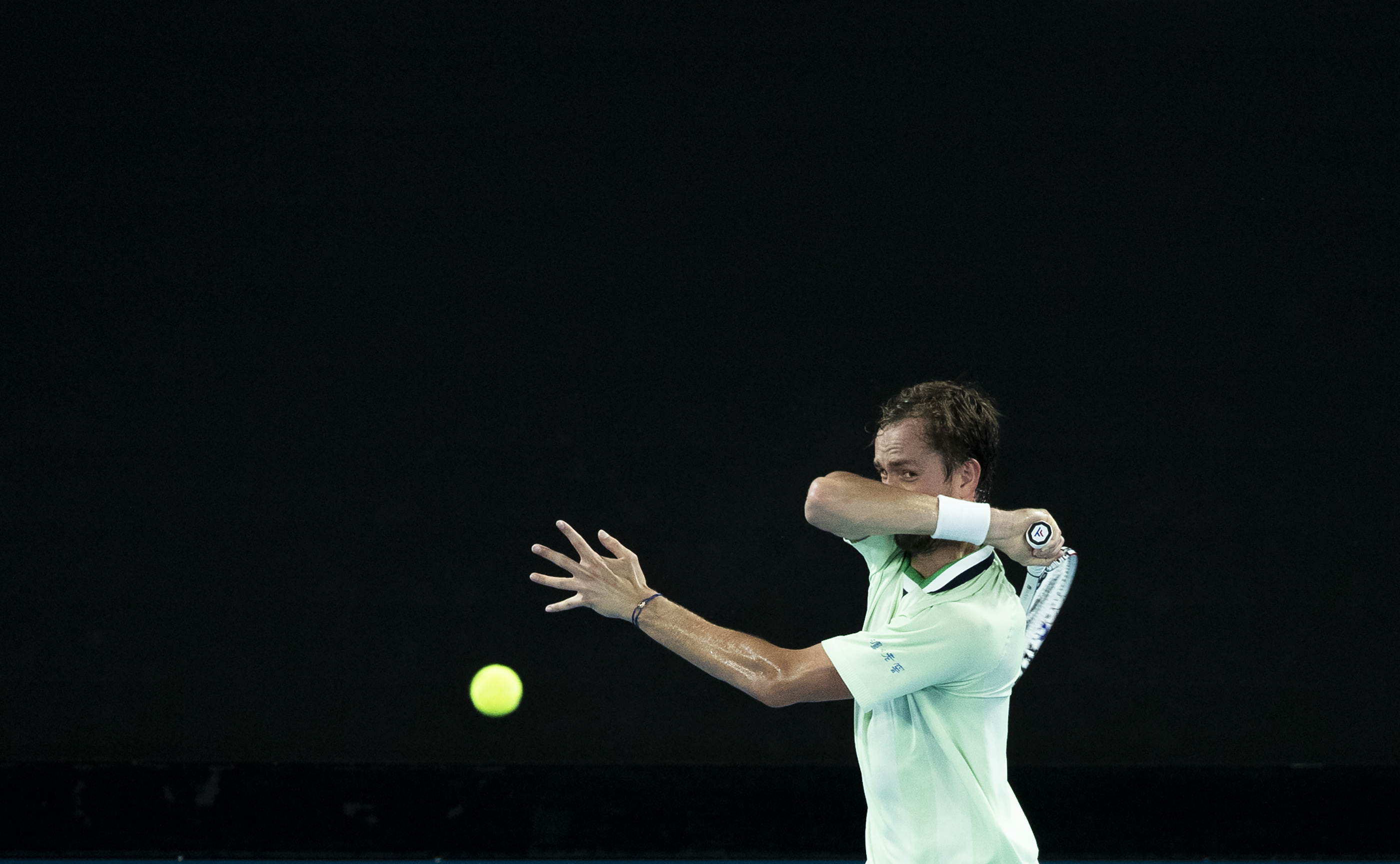 包含德国网球队血洗意大利网球队,梅德韦杰夫绝境逆转的词条 包含德国网球队血洗意大利网球队,梅德韦杰夫绝境逆转的词条