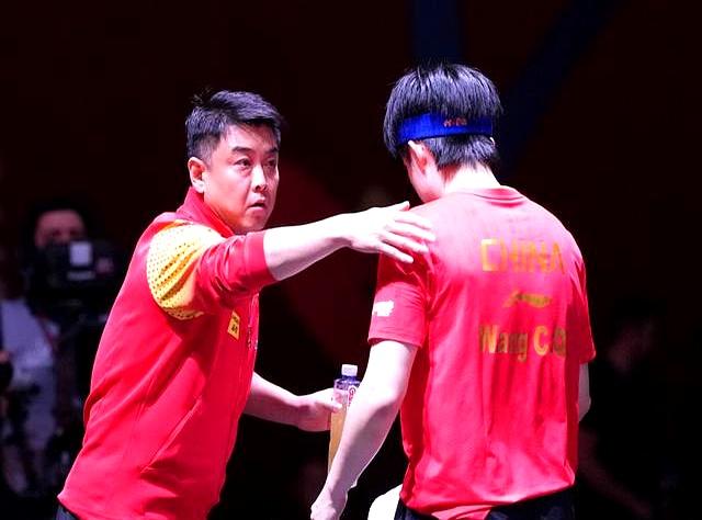 法国乒乓球队险胜波兰乒乓球队，王皓统治全场