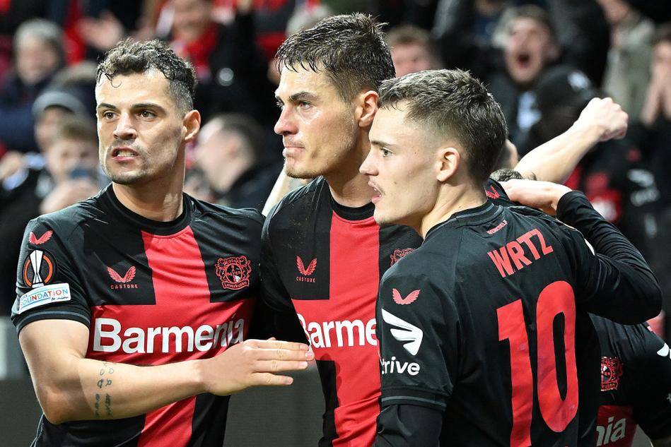 勒沃库森完胜德国，特尔施特根统治全场的简单介绍