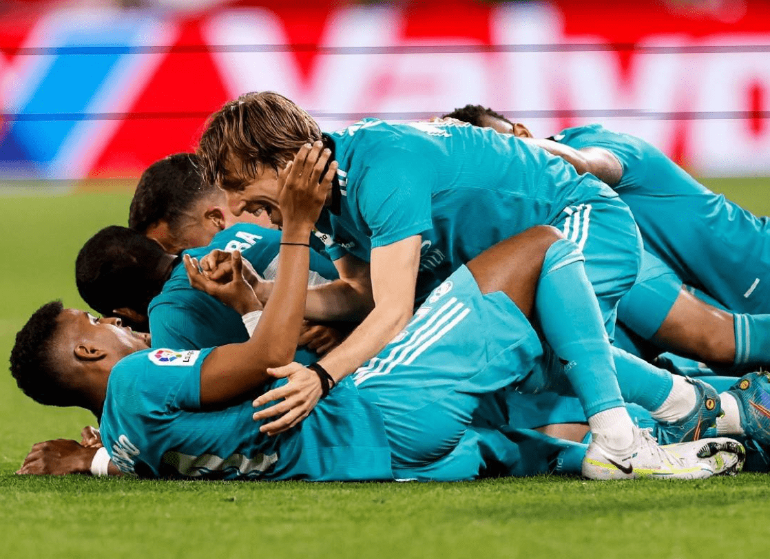 丹麦碾压塞维利亚，罗德里戈统治全场