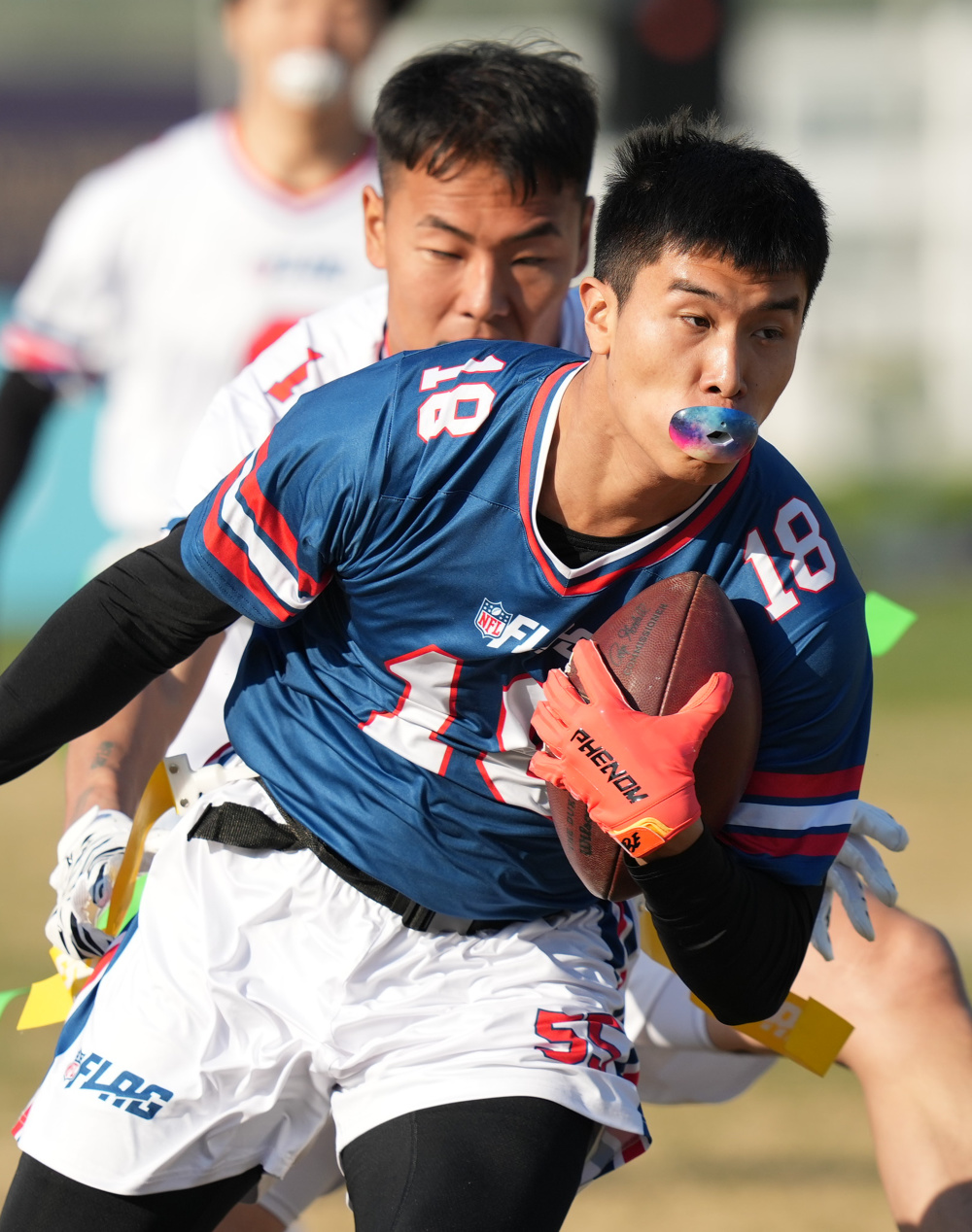 冷门频出！橄榄球战况跌宕起伏