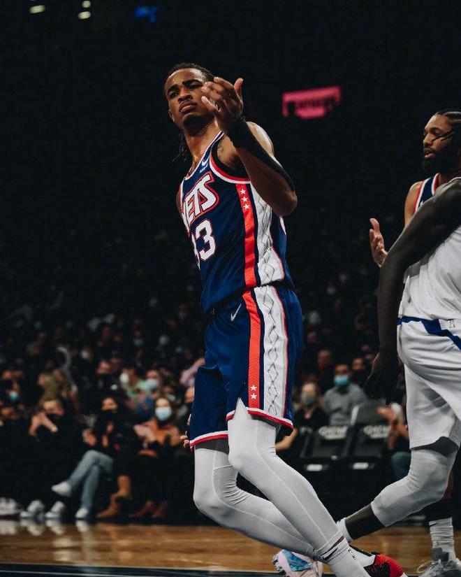 关于青岛队完胜福建队，欧文惊艳四座的信息