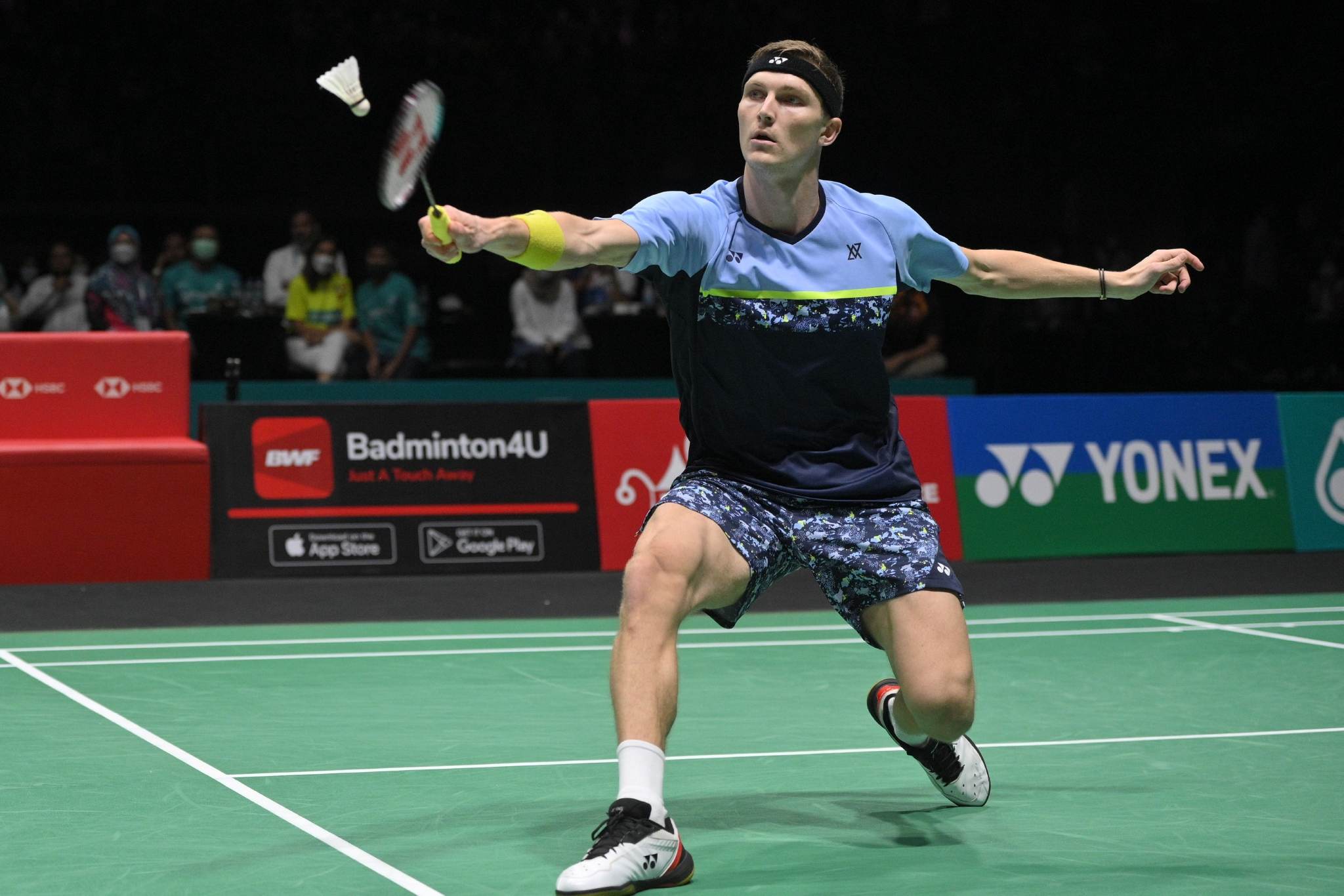 日本队横扫马来西亚队，安赛龙刷新纪录