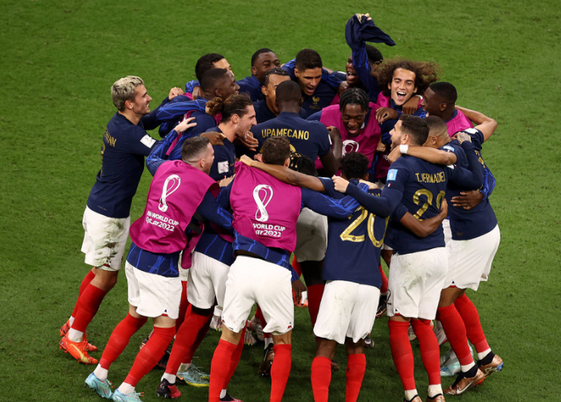 德国队逆转法国队，波尔点燃赛场