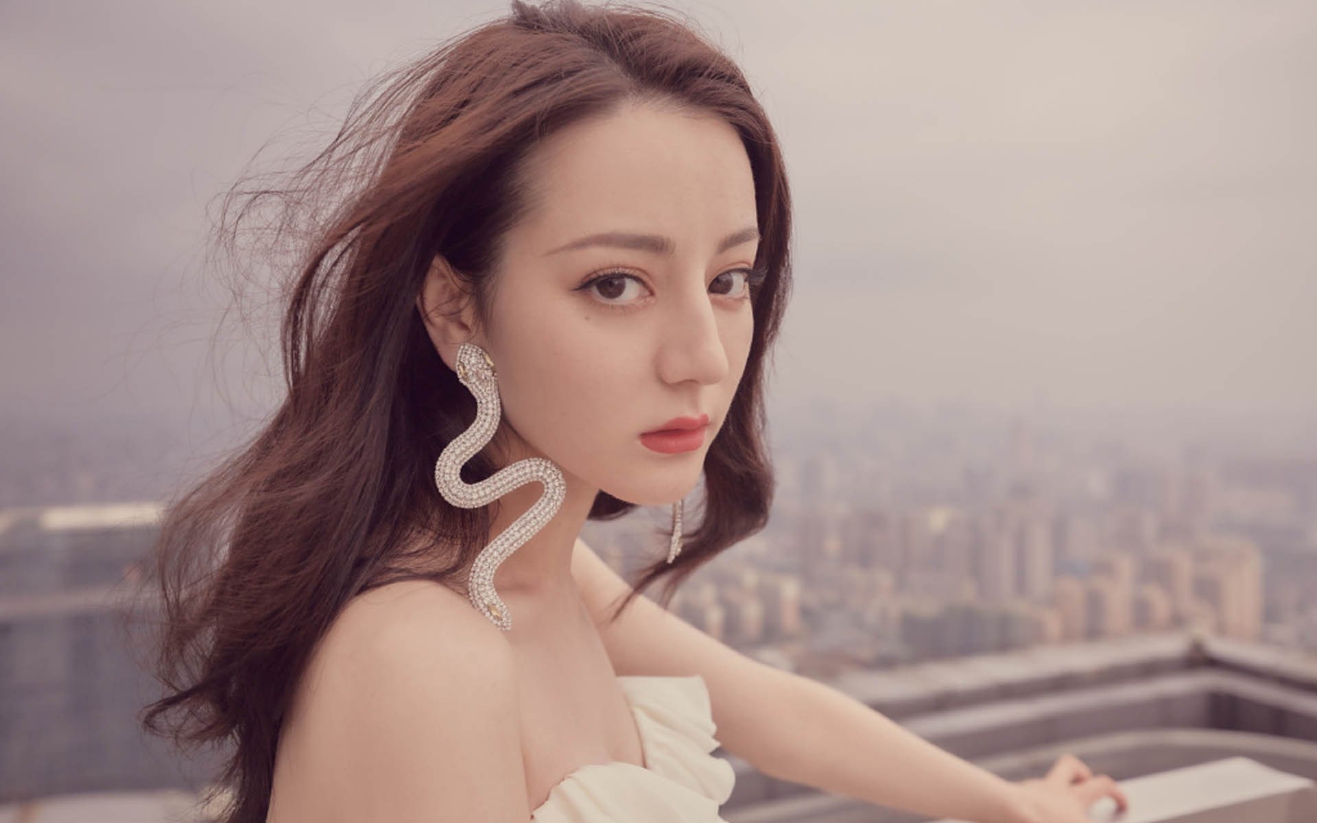 平行世界的同一种心跳，伊拉克的铁血球场与阿劳霍的征服之夜