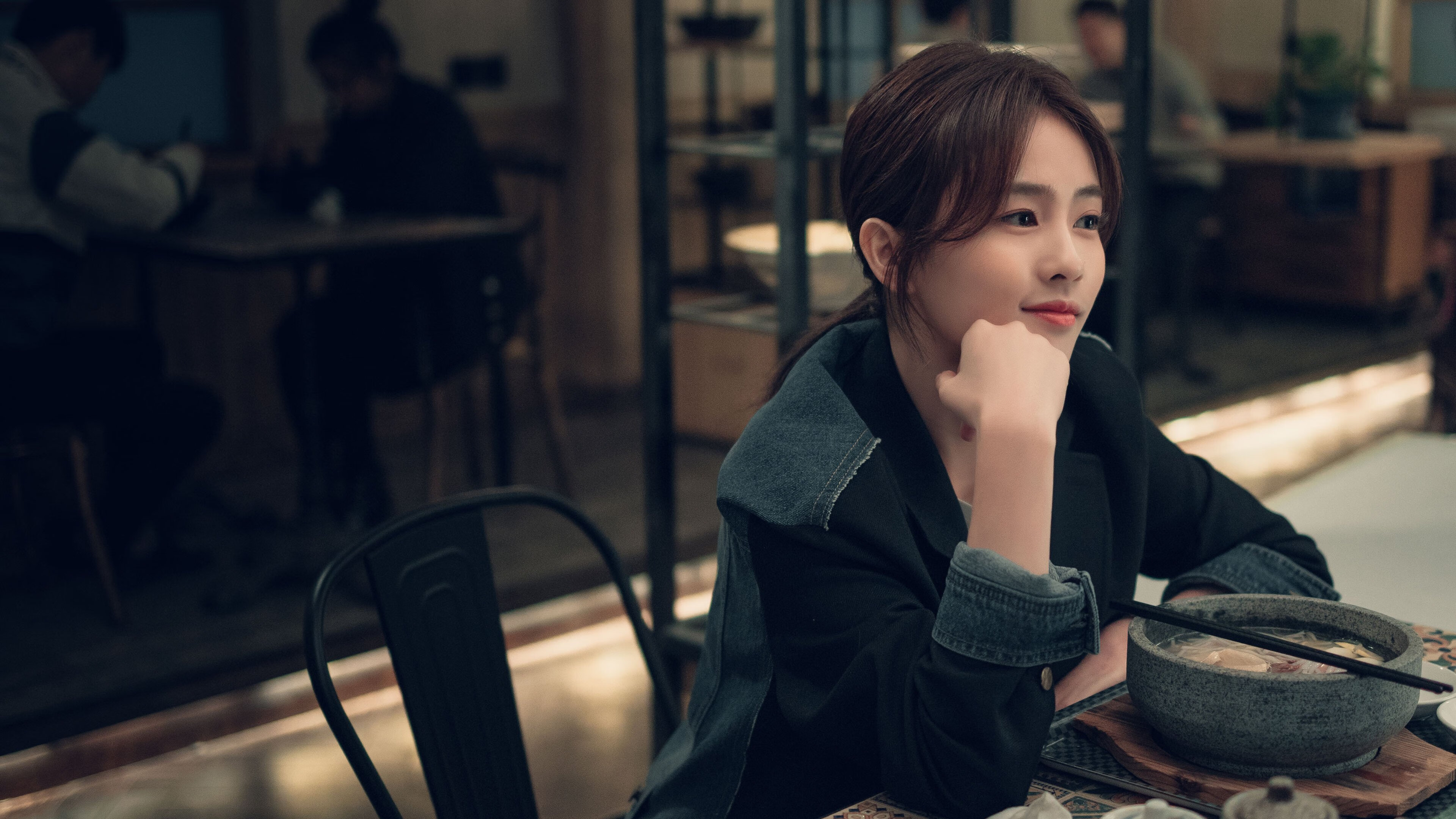 稳稳?闪电!那不勒斯窒息压制,萨内一锤定音击溃多特蒙德