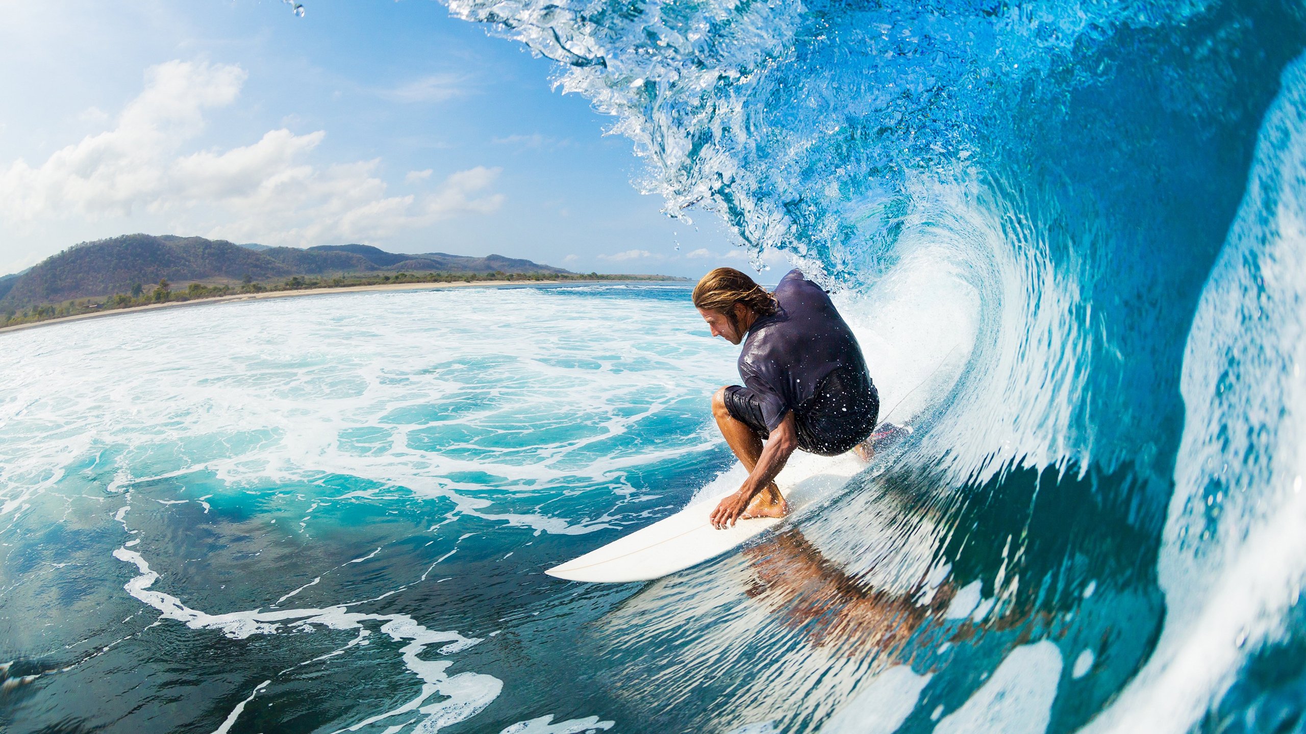 双线焦点,F1街道赛的极速狂飙与火箭轻取快船的篮球盛宴