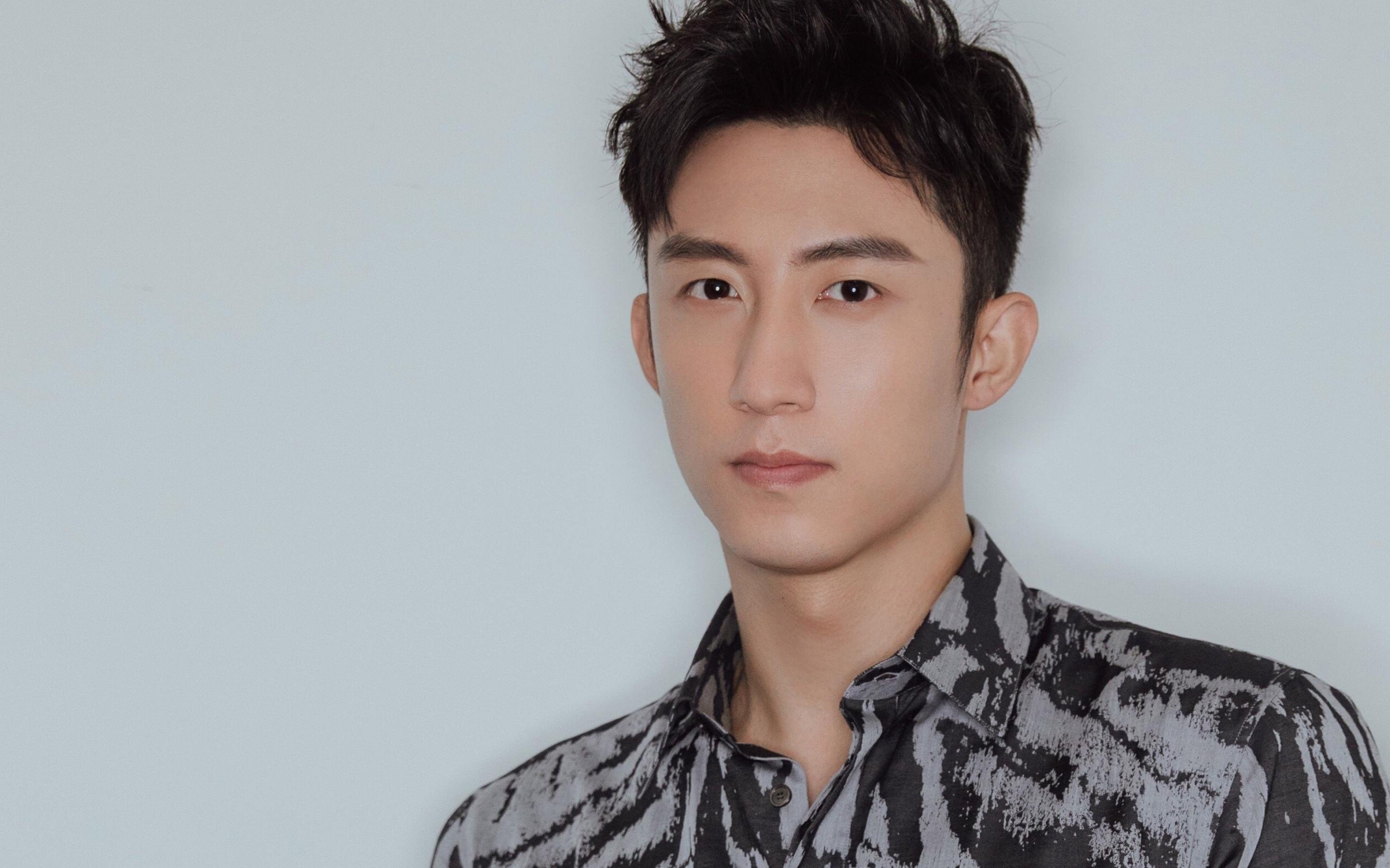 绿茵启示录,国家德比的硝烟与亚平宁的战术浪涌