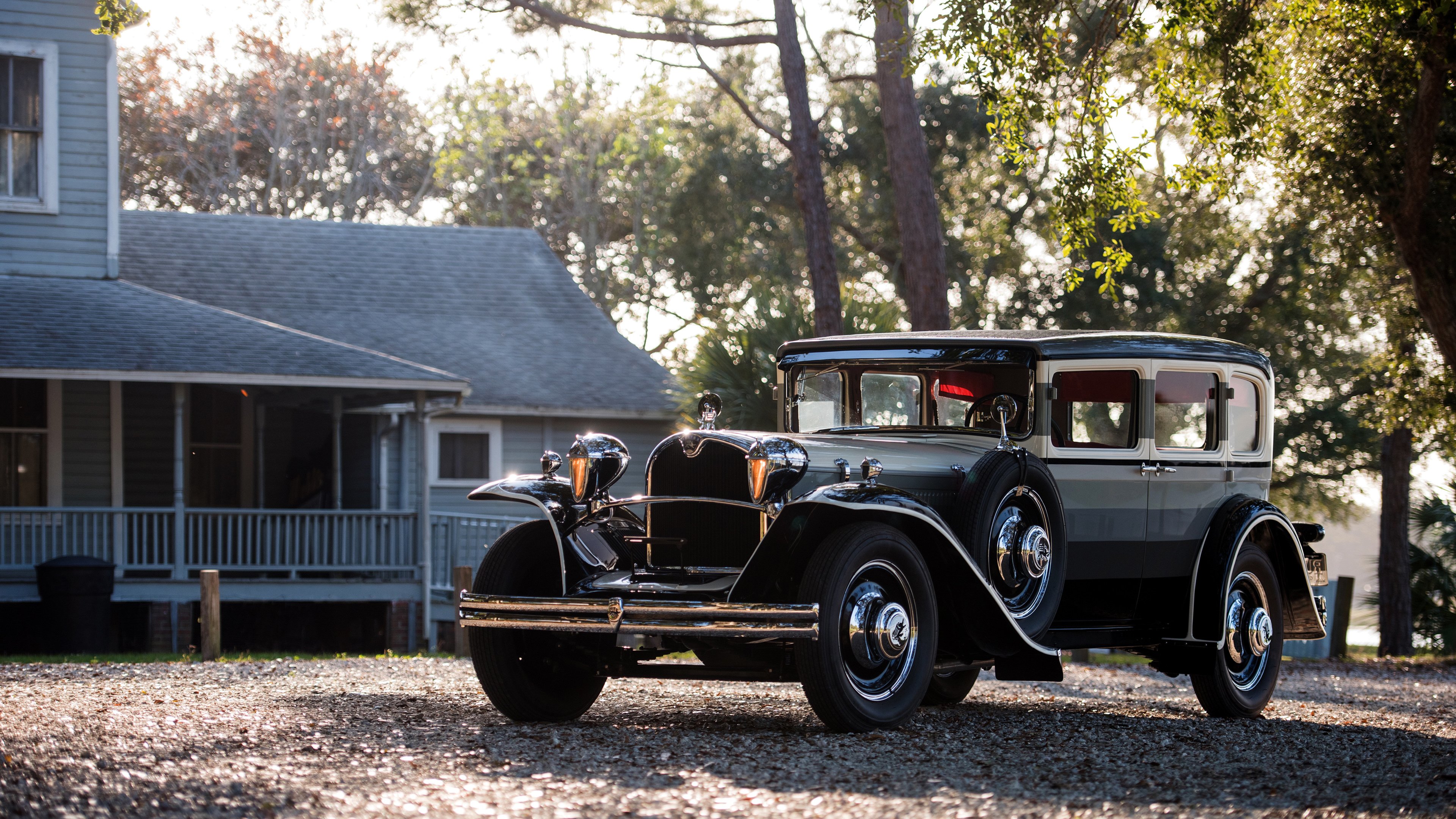 双面神胜利日,当约基奇解谜与雄鹿锁喉在同一天发生